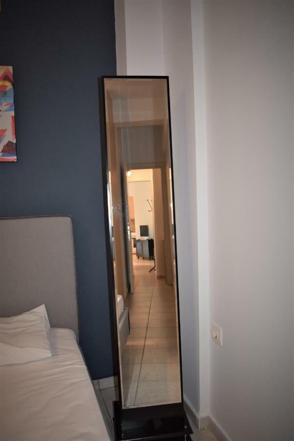 Cozy Apartment In Central Athènes Extérieur photo
