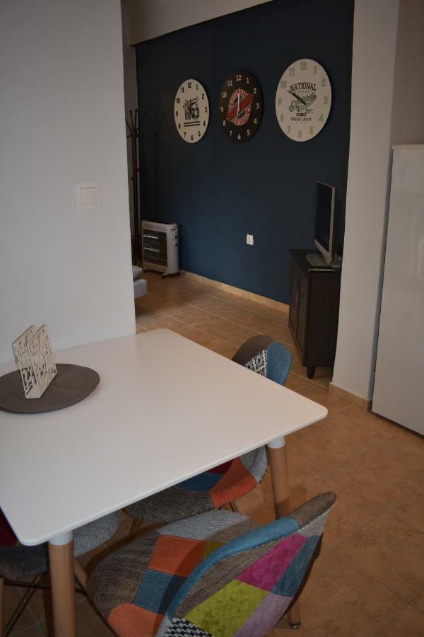 Cozy Apartment In Central Athènes Extérieur photo